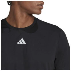 Adidas - Own The Run Cooler Tee - T-shirt Technique -Vestes Boutique adidas own the run cooler tee t shirt technique detail 4