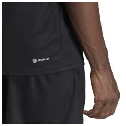 Adidas - Traing Essentials Base 3-Stripes Tee - T-shirt Technique 12 Adidas - Traing Essentials Base 3-Stripes Tee - T-shirt Technique -Vestes Boutique adidas traing essentials base 3 stripes tee t shirt technique detail 5