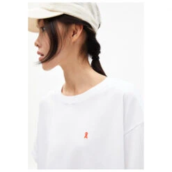 ARMEDANGELS - Women's Chaarlotte - T-shirt -Vestes Boutique armedangels womens chaarlotte t shirt detail 4