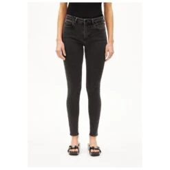 ARMEDANGELS - Women's Tillaa X Stretch - Jean -Vestes Boutique armedangels womens tillaa x stretch jean detail 2