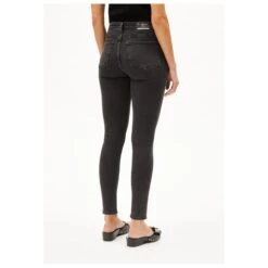 ARMEDANGELS - Women's Tillaa X Stretch - Jean -Vestes Boutique armedangels womens tillaa x stretch jean detail 3