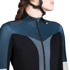 Bioracer - Women's Vesper Tempest Thermal Long Sleeve Jersey - Maillot De Cyclisme -Vestes Boutique bioracer womens vesper tempest thermal long sleeve jersey maillot de cyclisme detail 5