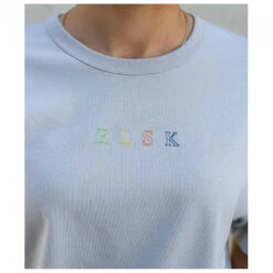 ELSK - Women's Pure Stroke EMB Thilda Tung Tee - T-shirt -Vestes Boutique elsk womens pure stroke emb thilda tung tee t shirt detail 3