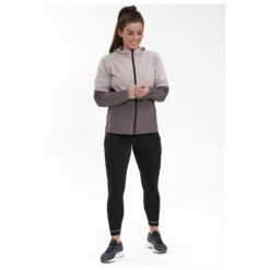 ENDURANCE - Women's Kinthar Jacket With Hood - Veste De Running -Vestes Boutique endurance womens kinthar jacket with hood veste de running detail 5
