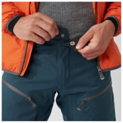 FJÄLLRÄVEN Fjällräven - Bergtagen Eco-Shell Trousers - Pantalon Imperméable 12 FJÄLLRÄVEN Fjällräven - Bergtagen Eco-Shell Trousers - Pantalon Imperméable -Vestes Boutique fjaellraeven bergtagen eco shell trousers pantalon impermeable detail 5