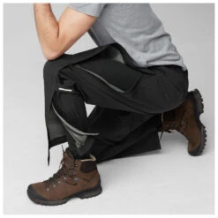 FJÄLLRÄVEN Fjällräven - HC Hydratic Trail Trousers - Pantalon Imperméable -Vestes Boutique fjaellraeven hc hydratic trail trousers pantalon impermeable detail 5