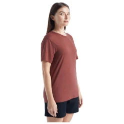 Icebreaker - Women's Granary S/S Tee - T-shirt En Laine Mérinos -Vestes Boutique icebreaker womens granary s s tee t shirt en laine merinos detail 3