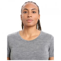 Icebreaker - Women's Merino S/S Low Crewe - T-shirt En Laine Mérinos -Vestes Boutique icebreaker womens merino s s low crewe t shirt en laine merinos detail 4