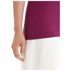 Icebreaker - Women's Tech Lite II S/S Tee Springtime Flowers - T-shirt En Laine Mérinos -Vestes Boutique icebreaker womens tech lite ii s s tee springtime flowers t shirt en laine merinos detail 5