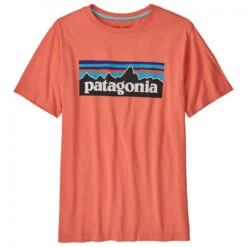 Patagonia - Boy's Regenerative Organic Certification Cotton P-6 Logo T-Shirt - T-shirt -Vestes Boutique patagonia boys regenerative organic certification cotton p 6 logo t shirt t shirt 3