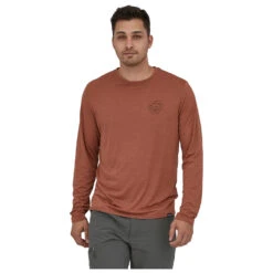 Patagonia - L/S Cap Cool Daily Graphic Shirt - T-shirt Technique 11 Patagonia - L/S Cap Cool Daily Graphic Shirt - T-shirt Technique -Vestes Boutique patagonia l s cap cool daily graphic shirt t shirt technique detail 4