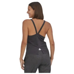 Patagonia - Women's W's Tadra Tank - T-shirt Technique -Vestes Boutique patagonia womens ws tadra tank t shirt technique detail 2