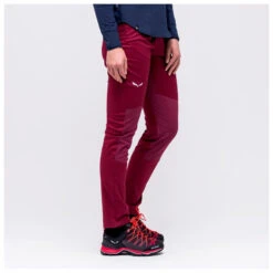 Salewa - Women's Alpine Hemp Light Pant - Pantalon D'escalade 13 Salewa - Women's Alpine Hemp Light Pant - Pantalon D'escalade -Vestes Boutique salewa womens alpine hemp light pant pantalon descalade detail 6