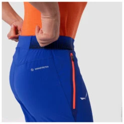 Salewa - Women's Pedroc Cargo 3 DST Shorts - Short -Vestes Boutique salewa womens pedroc cargo 3 dst shorts short detail 4