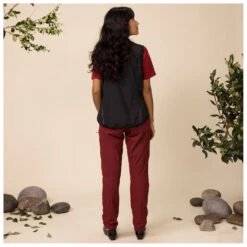 Specialized-Fjällräven - Women's Adventure Vest - Gilet De Cyclisme -Vestes Boutique specialized fjaellraeven womens adventure vest gilet de cyclisme detail 4