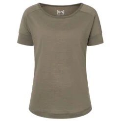 Super.natural - Women's Isla Tee - T-shirt -Vestes Boutique supernatural womens isla tee t shirt 1