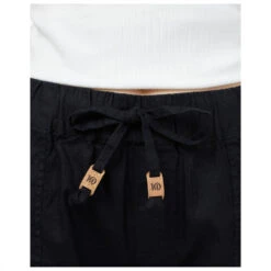 Tentree - Women's Hemp Stretch Instow Short - Short -Vestes Boutique tentree womens hemp stretch instow short short detail 5